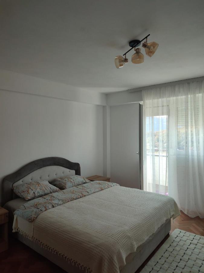 Apartman Dbb Nikšić Bagian luar foto