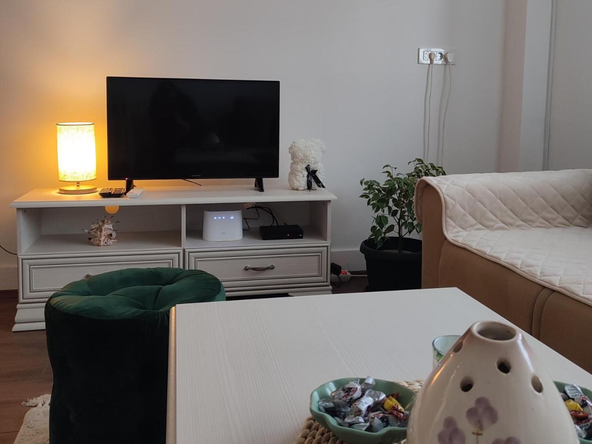 Apartman Dbb Nikšić Bagian luar foto