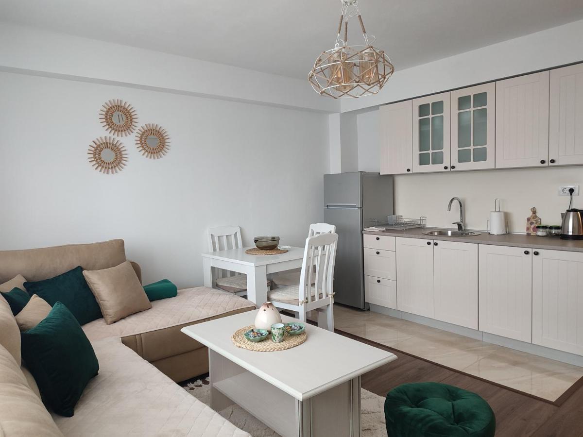 Apartman Dbb Nikšić Bagian luar foto