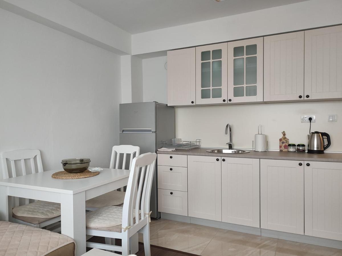 Apartman Dbb Nikšić Bagian luar foto