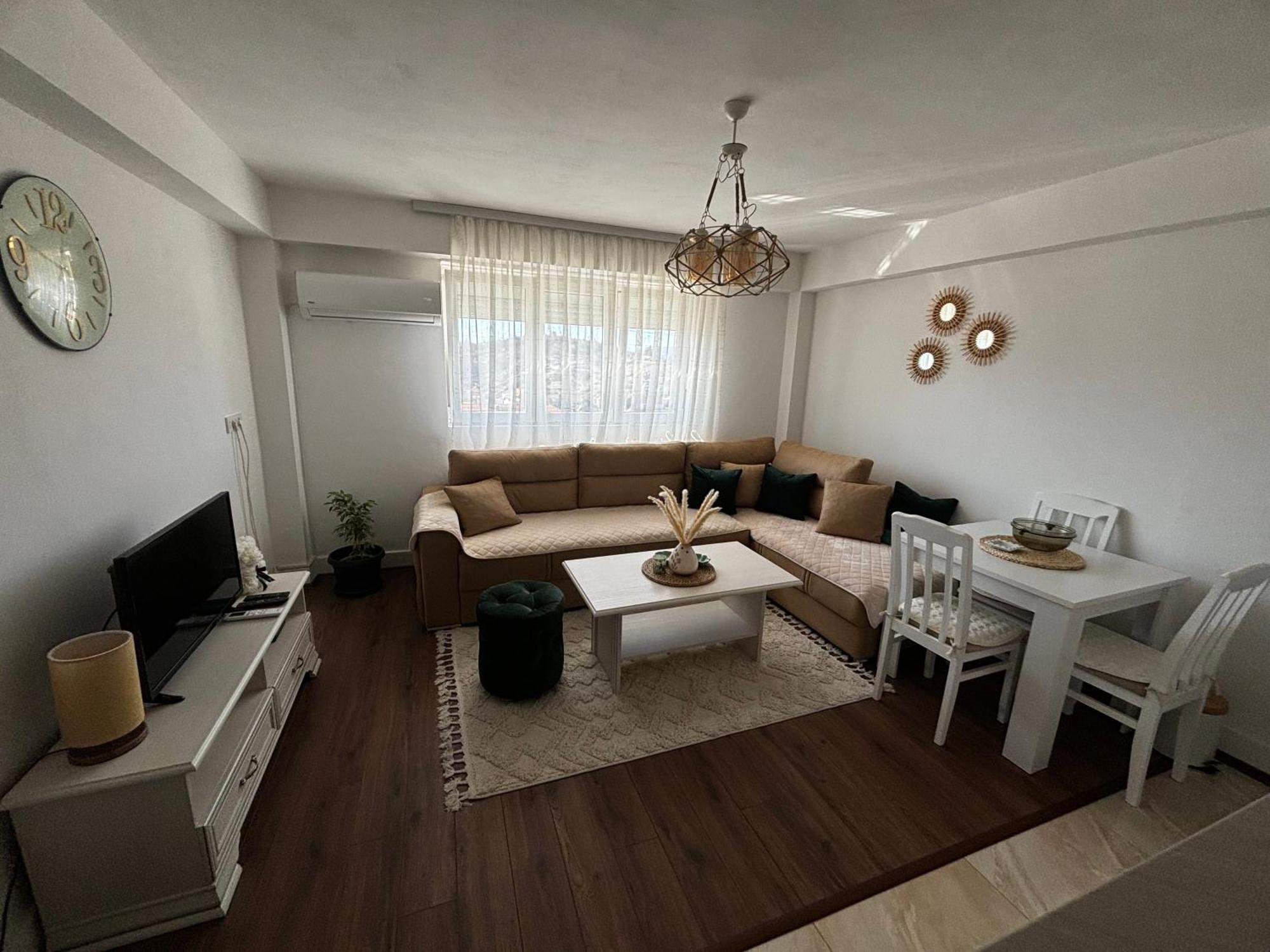 Apartman Dbb Nikšić Bagian luar foto